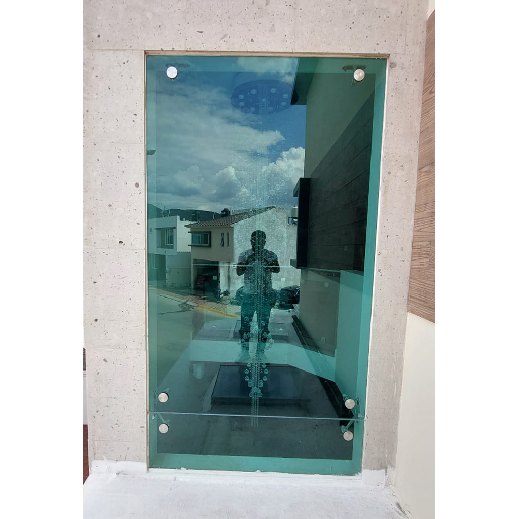 Alfred Ventanas 15