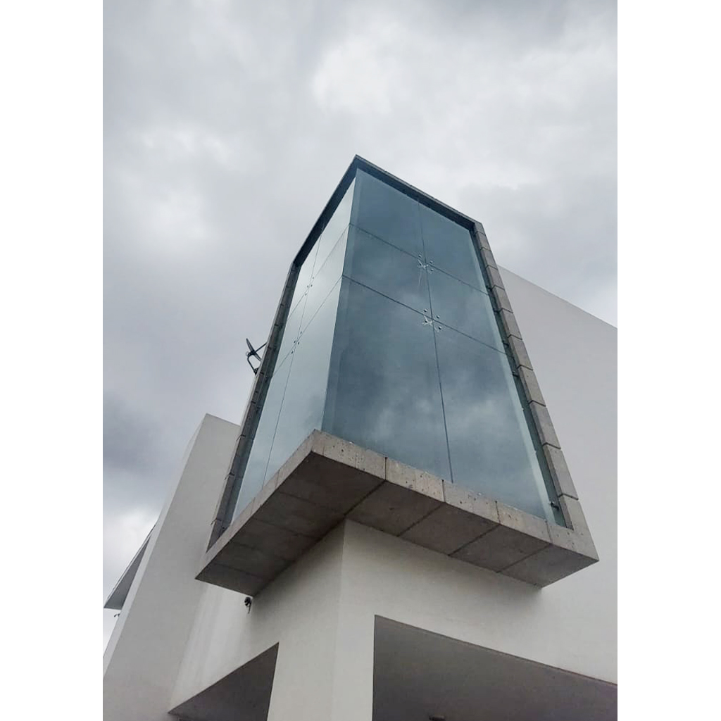 Alfred Ventanas 19