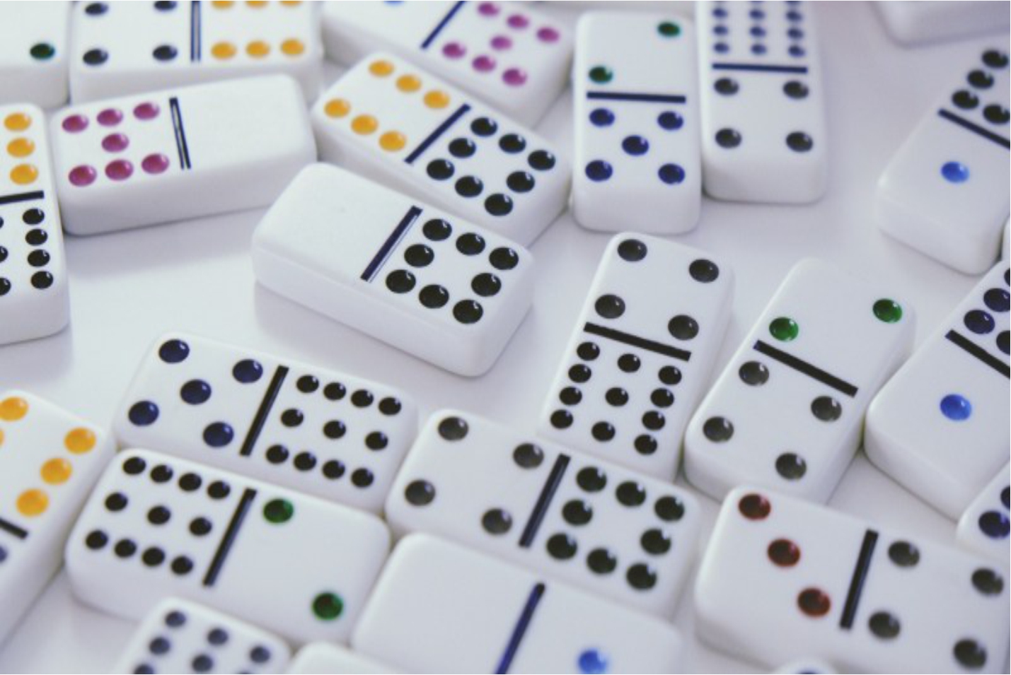 DOMINO-004 MULTIREGALOS (1)