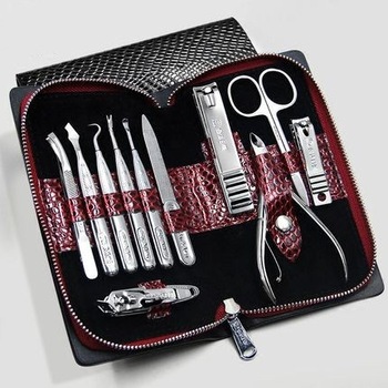 JUEGO DE MANICURE-001 MULTIREGALOS (3)
